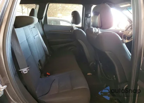 2015 Jeep Grand Cherokee Laredo z USA, uszkodzony, nr VIN 1C4RJFAG0FC124330